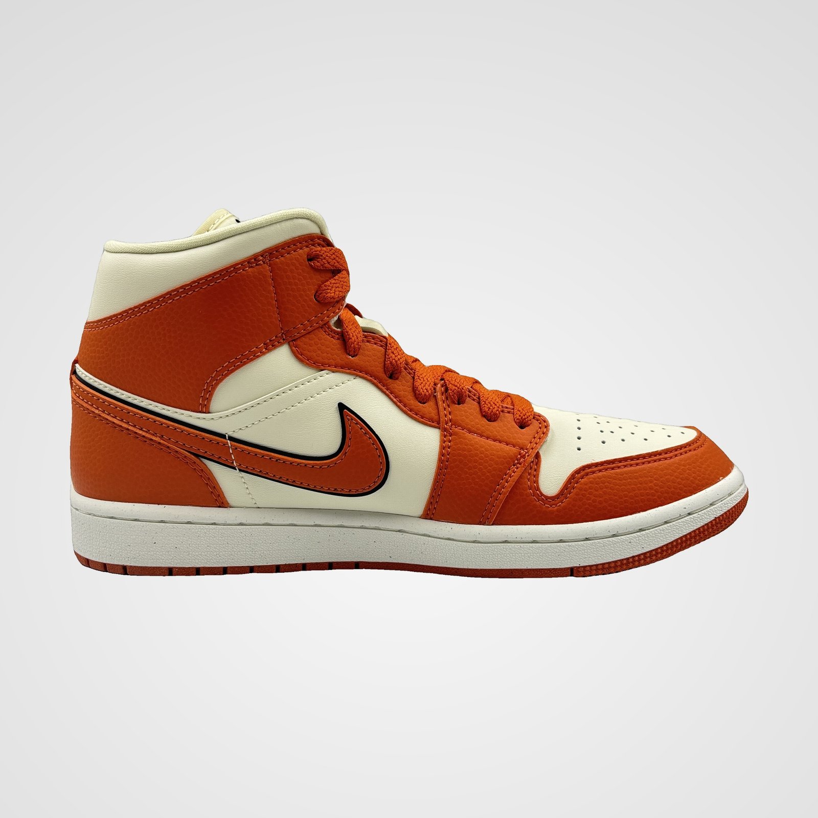 Air Jordan 1 Mid Air Jordan 1 Mid - Image 2